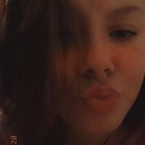 Meet your Posher, Lola